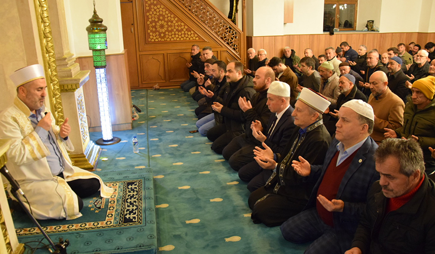 Kırbıyık Regaib Gecesi Rahmet Mevsiminin Ilk Cemresidir 04