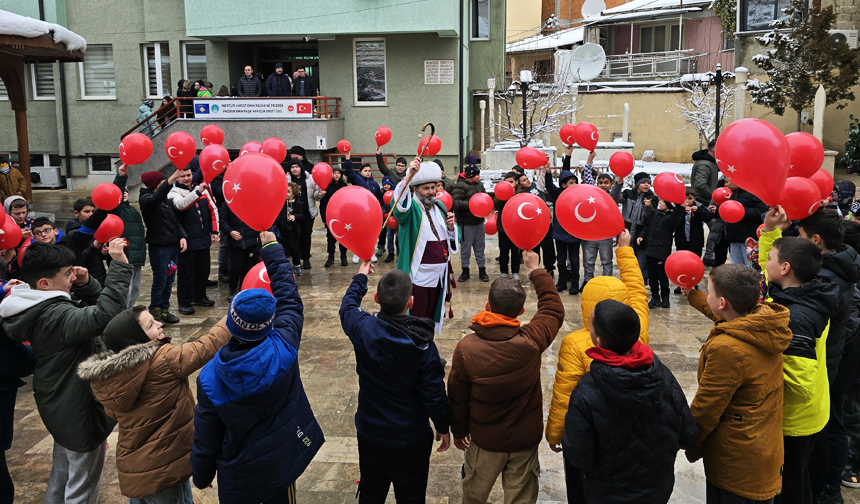 Nasreddin Hoca, Kosovalı çocuklarla buluştu