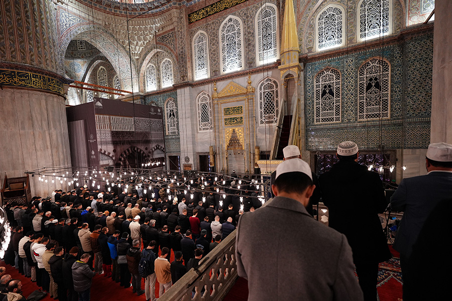 2025.01.02 İstanbul Sultanahmet Camii'nde Regaip Kandili (4)