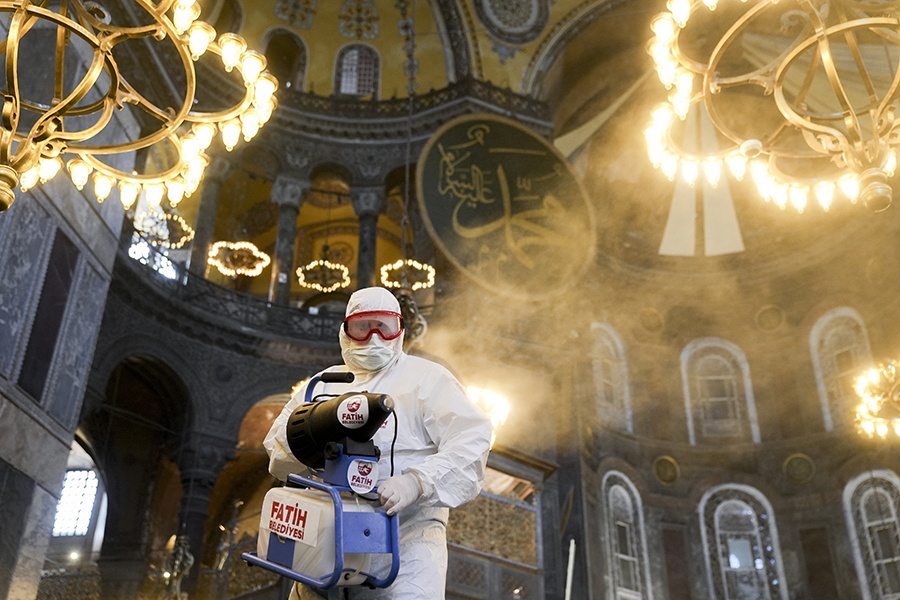 2025.02.27 Ayasofya I Kebir Camii Şerifinde Ramazan Temizliği Yapıldı (9)