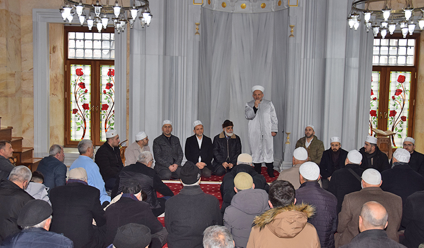 Kılıçbay Umre Gönülleri Ihya Eden Mukaddes Bir Yolculuktur 03