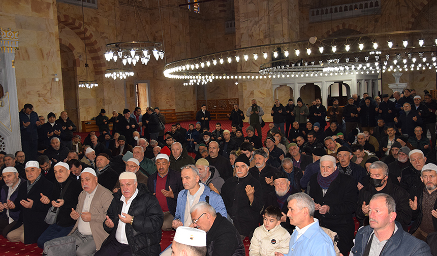 Kılıçbay Umre Gönülleri Ihya Eden Mukaddes Bir Yolculuktur 09