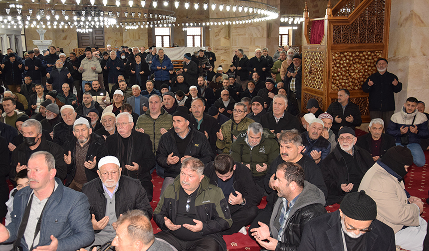 Kılıçbay Umre Gönülleri Ihya Eden Mukaddes Bir Yolculuktur 11