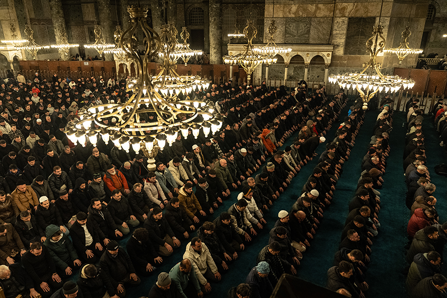 2025.02.13 İstanbul Ayasofya Camii'nde Berat Kandili İdrak Edildi (11)