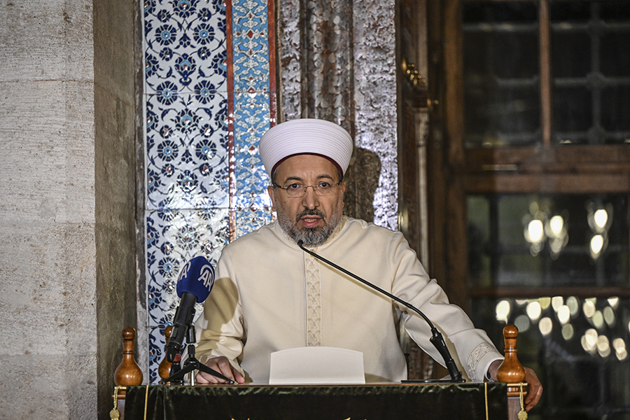 2025.02.13 İstanbul Süleymaniye Camii'nde Berat Kandili İdrak Edildi (2)