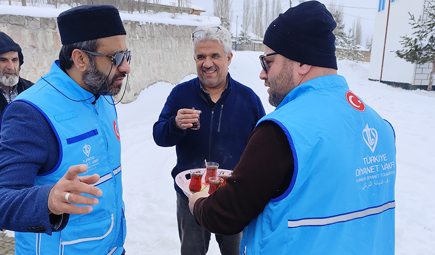 Yozgat Yolda Kalmışlara Sıcak Ikram 22