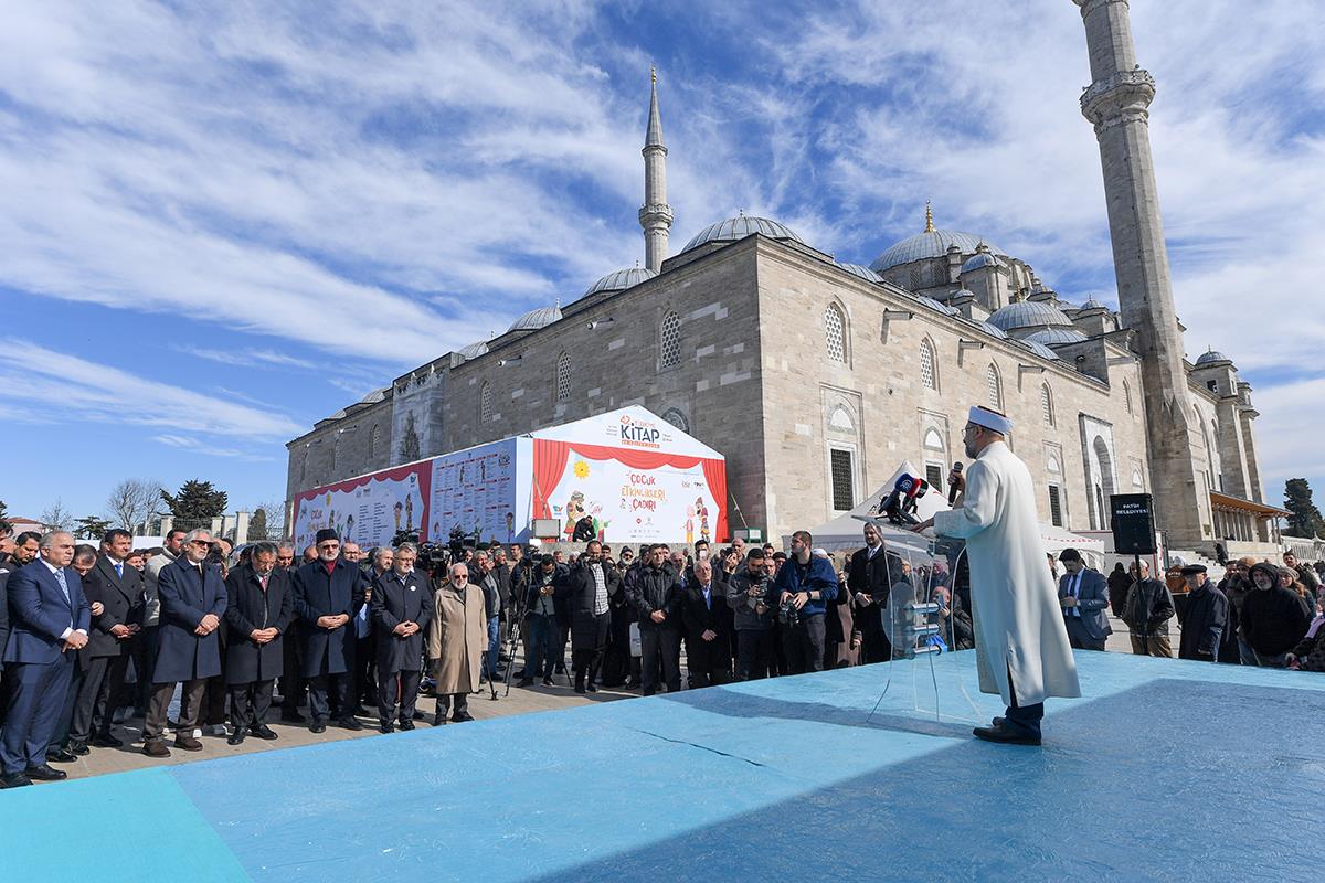 Erbaş Fuarda, Iyiliğin Yollarını Gösteren Kitaplar Var (12)