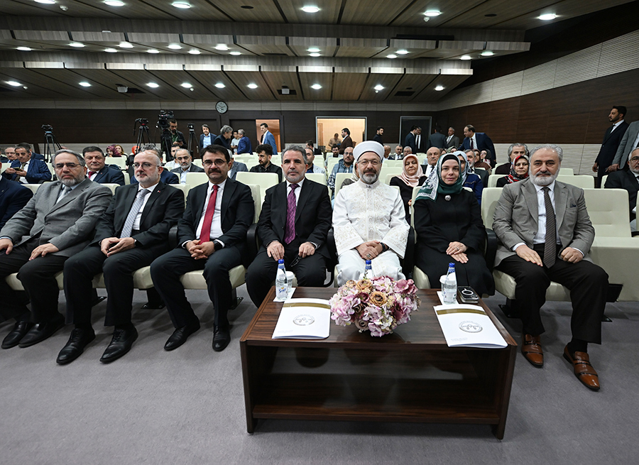2025.04.28 Diyanet İşleri Başkanı Erbaş Uluslararası İnsan, Yalnızlık Ve Din Sempozyumunda Konuştu (1)