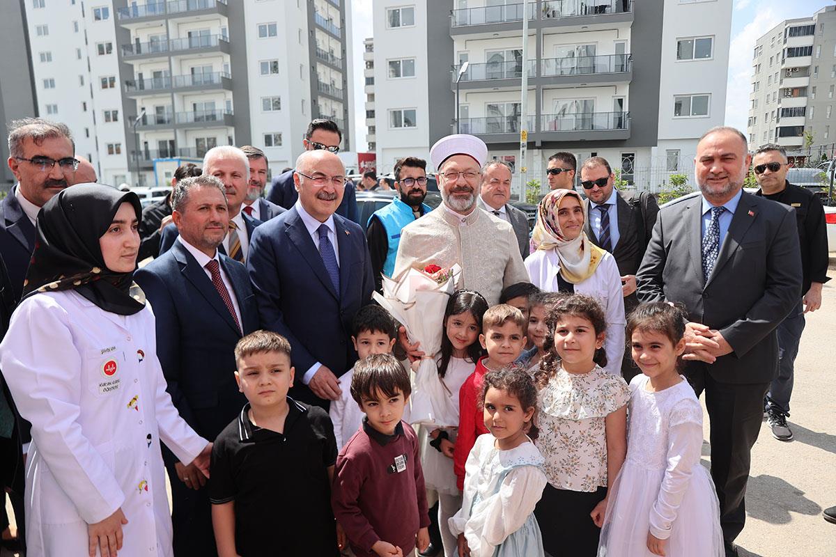 Erbaş Dünya, Kur'an'ın Hikmetine Muhtaç (1)