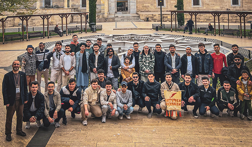 Estü Diyanet Gençlik 11