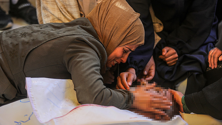 İsrail'in Gazze Şeridi'ne Düzenlediği Saldırılarda 17 Filistinli Hayatını Kaybetti 2