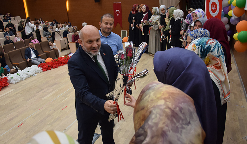4 6 Ve 7 10 Yaş Kur'an Kurslarında Yıl Sonu Coşkusu 16