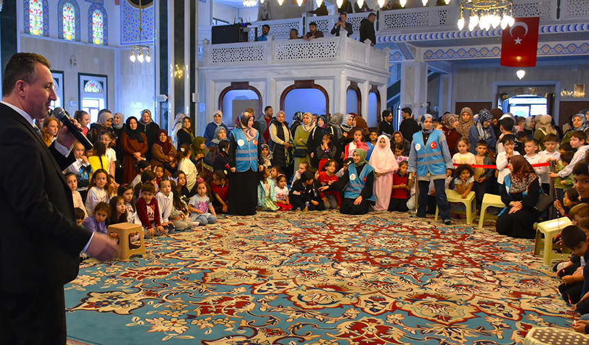 Bilecik Cami Çocuk 22