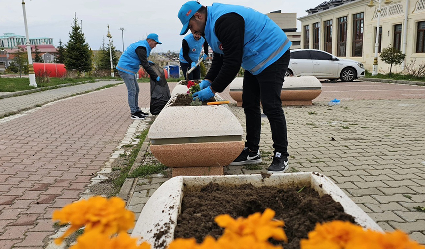 Gençlik Çiçek 22