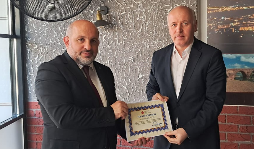 Hatimle Teravih Namazı Kıldıran Din Görevlilerine “Teşekkür Belgesi” 6