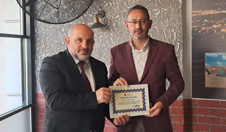 Hatimle Teravih Namazı Kıldıran Din Görevlilerine “Teşekkür Belgesi” 7