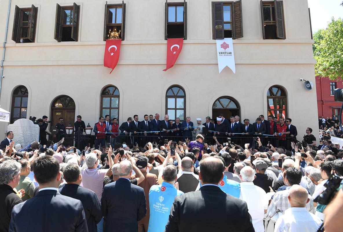Kireçburnu Gümrükçü İshak Ağa Camii Açıldı (13)