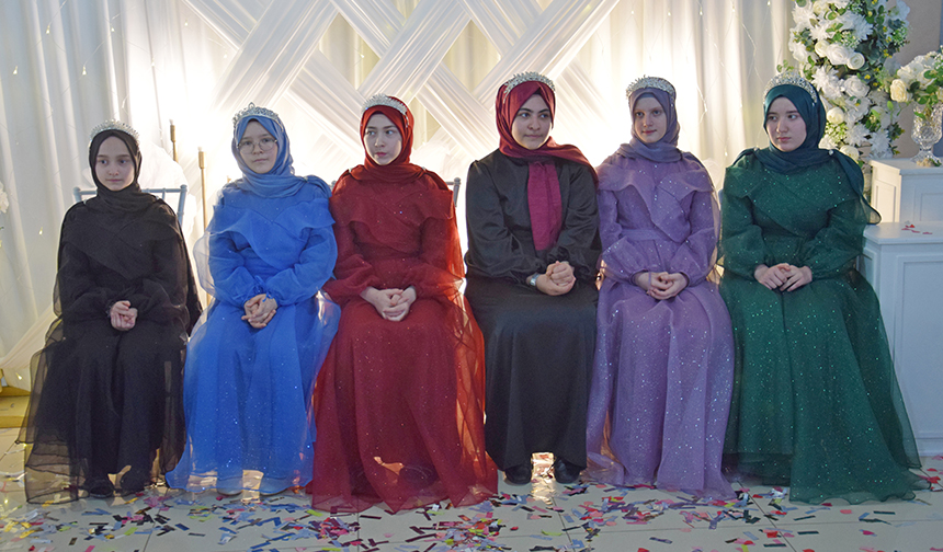 Örgün Eğitimle Birlikte 5 Öğrenci 15 Ayda Hafız Oldu 15