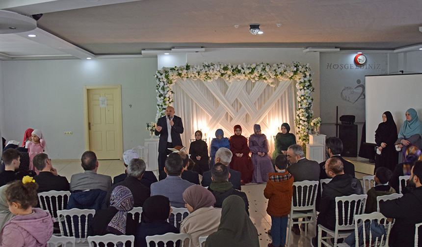 Örgün Eğitimle Birlikte 5 Öğrenci 15 Ayda Hafız Oldu 5