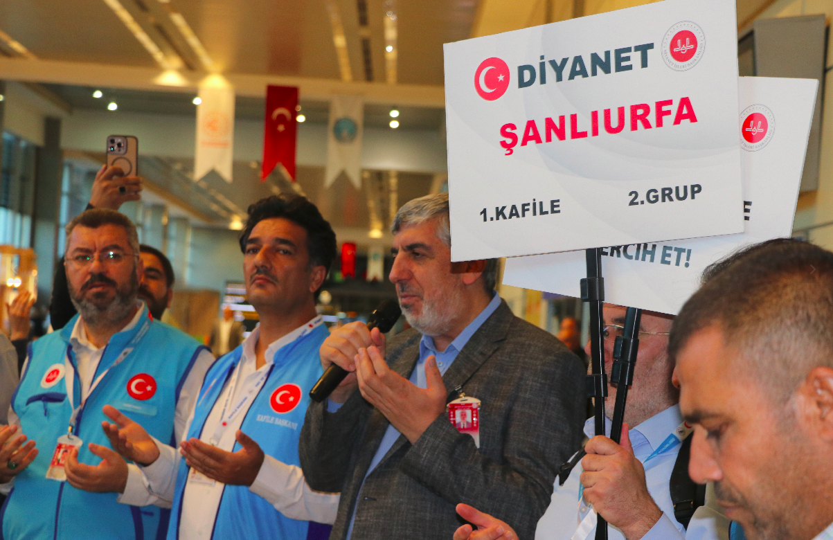 Şanlıurfa'dan Ilk Hacı Kafilesi Yola Çıktı%0A2