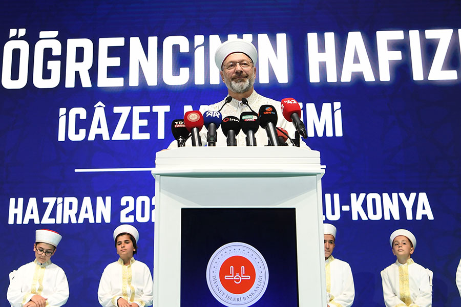 Başkan Erbaş Nihai Hedef Kur'an'a Göre Tanzim Edilmiş Bir Hayattır (3)