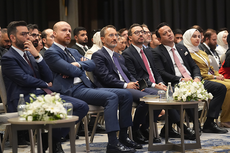 İletişim Başkanı Altun İslam Karşıtlığı Bütün Dünyada Giderek Yükselen Yeni Bir Irkçılık Türüdür (3)-1