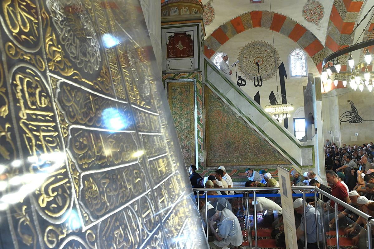 Başkan Erbaş Kutsallarımıza Saldıran Şer Odaklarına Karşı Uyanık Olalım (3)