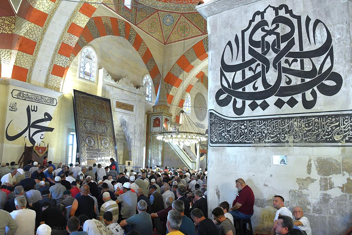 Başkan Erbaş Kutsallarımıza Saldıran Şer Odaklarına Karşı Uyanık Olalım (5)