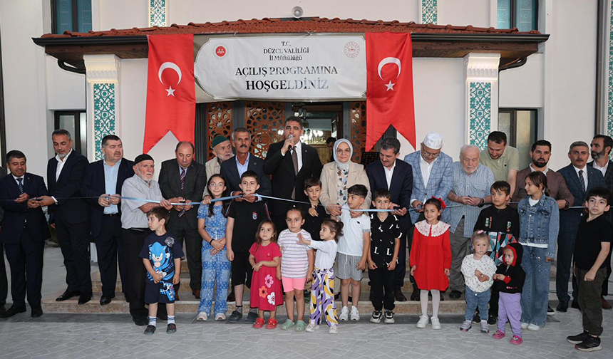 Camiaçılış 22