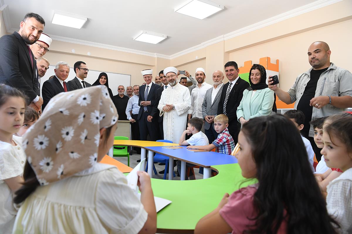 Diyanet'ten Balkanlara Açılan Eğitim Köprüsü (10)