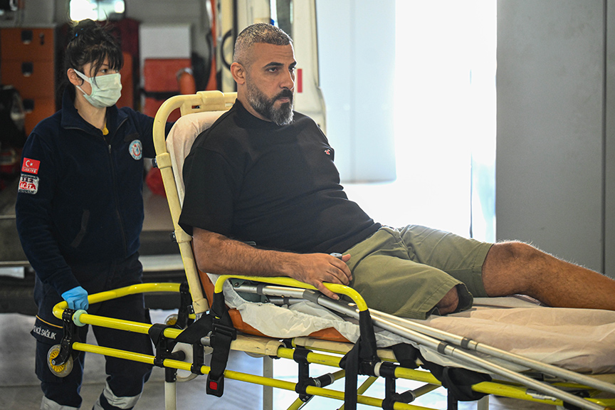 Gazze'den Tedavi Için Türkiye'ye 4 Yaralı Getirildi (1)