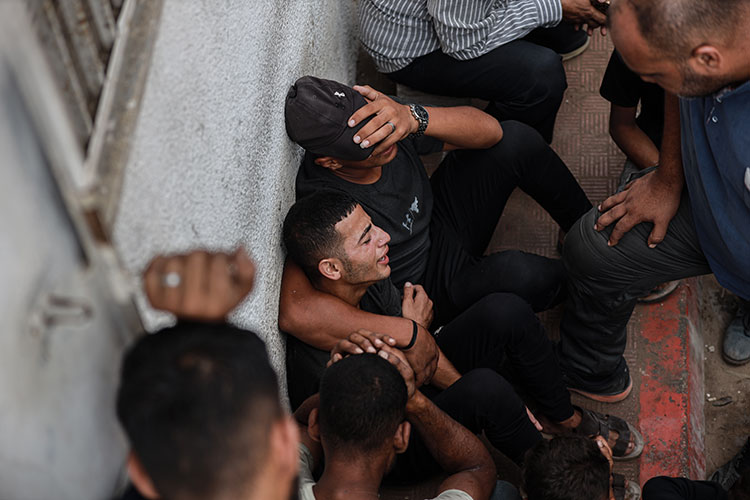 İsrail'in Gazze'ye Yönelik Saldırılarında Aralarında Çocukların Da Bulunduğu 39 Filistinli Hayatını Kaybetti (2)