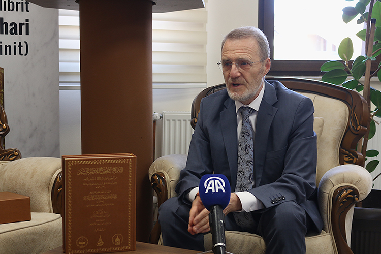 Kosova, Sahih I Buhari'nin Nadir Bir Nüshasına Ev Sahipliği Yapıyor (4)