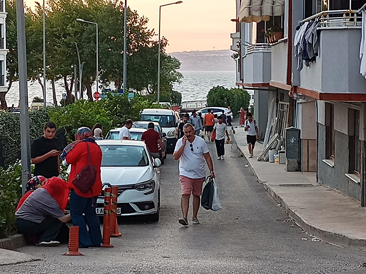 Balıkesir'de 6,1 Büyüklüğünde Deprem 3