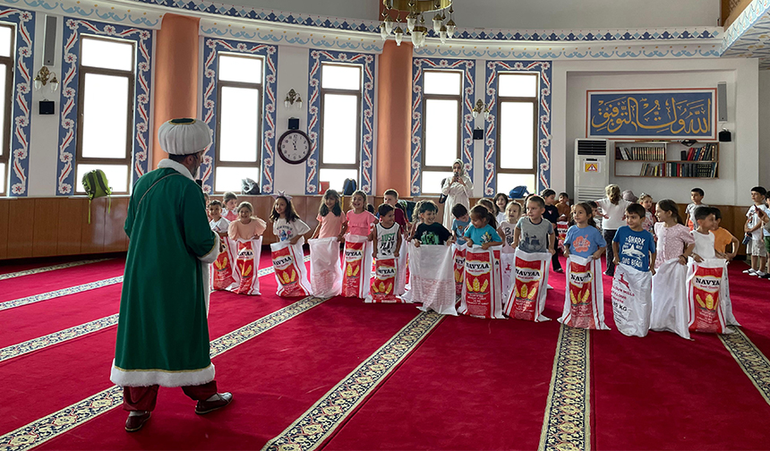 Kur’an Kursu Öğrencileri Nasrettin Hoca Ile Buluştu 3