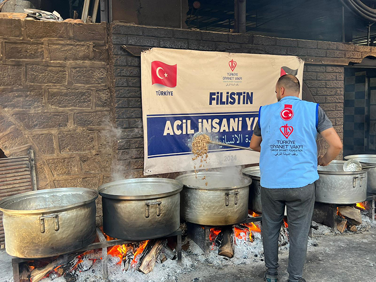 Türkiye Diyanet Vakfı, Gazze'ye 35 Milyon Dolara Yakın Insani Yardım Ulaştırdı (2)