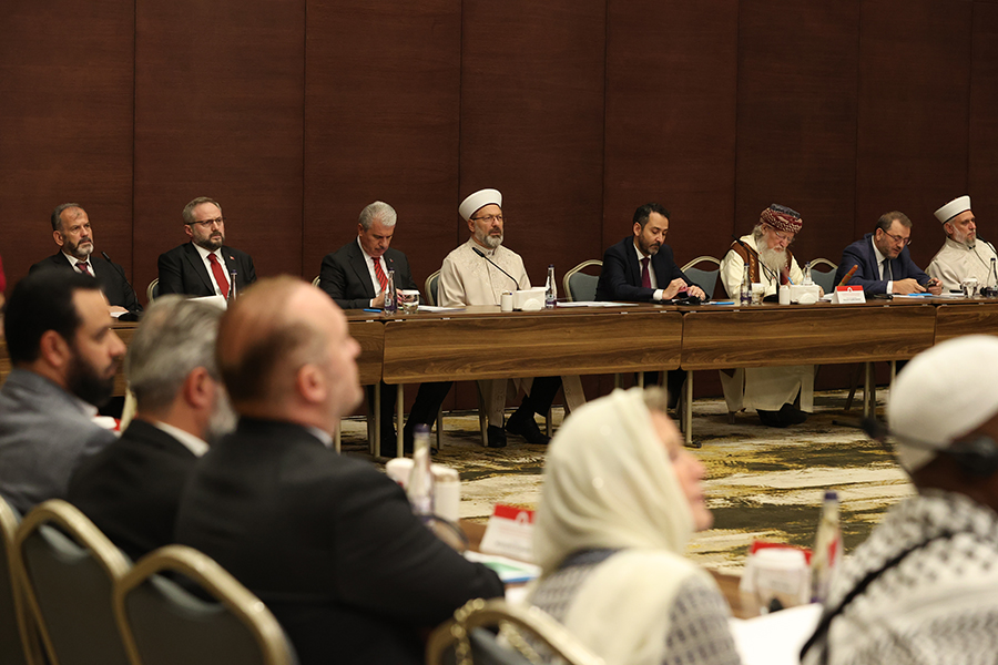 Başkan Erbaş Sosyal Medyada Ifsat Projeleriyle Aileye Zarar Veriliyor (3)