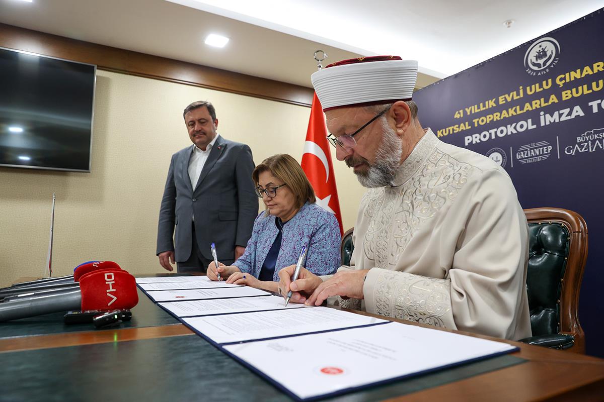 “Evliliklerimizi Muhafaza Etmeye Gayret Edelim”