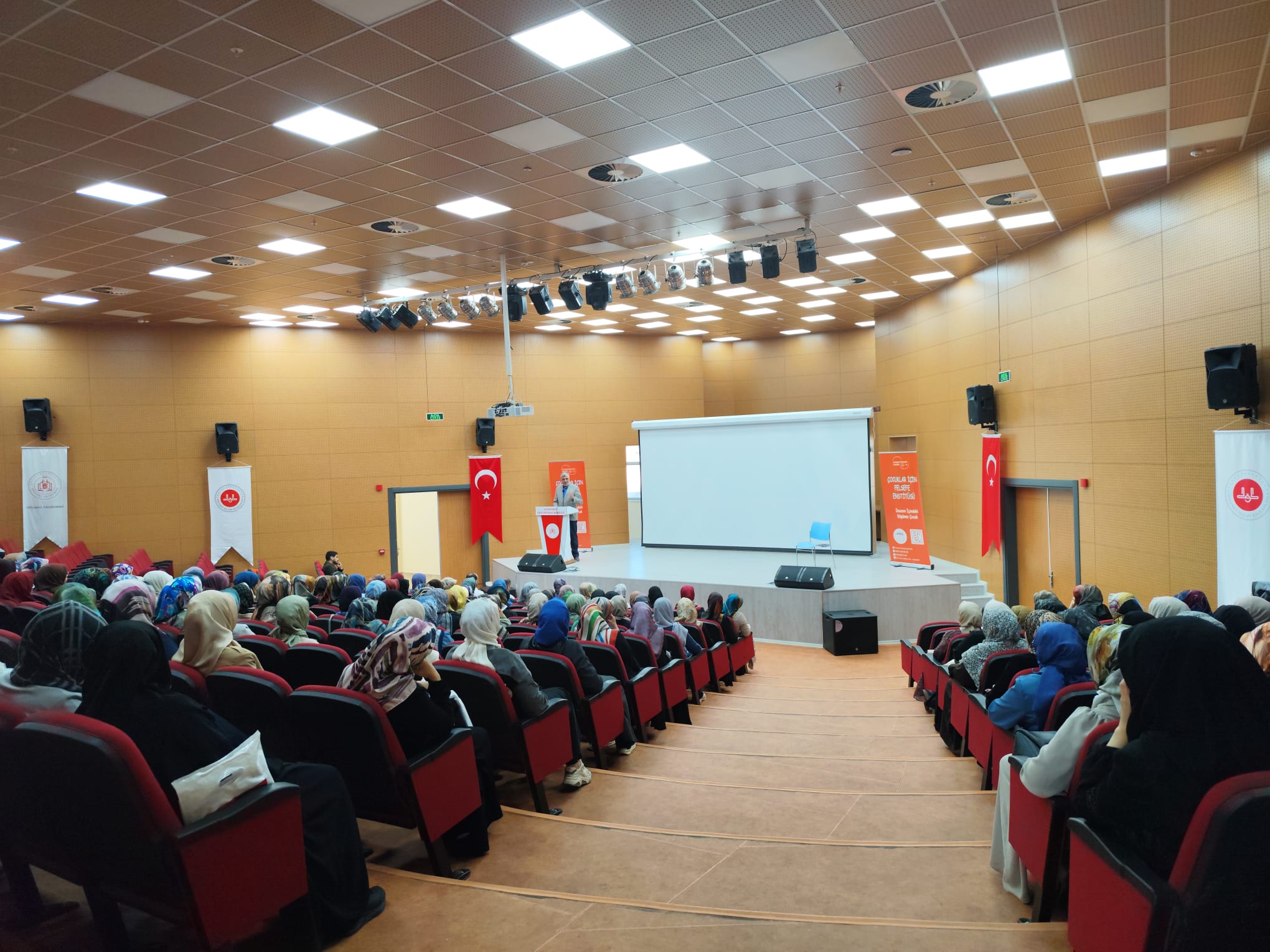 Şanlıurfa’da Kur’an Kursu Öğreticilerine P4C Eğitimi3