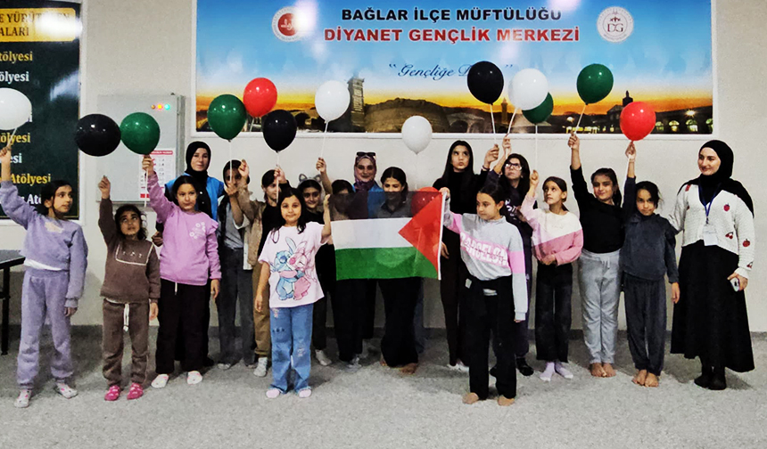Bağlar’da gençler çocuk gönüllerle buluştu