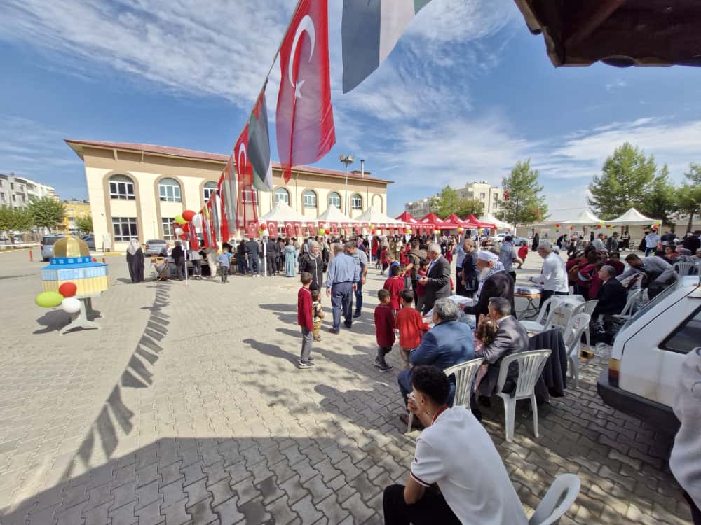 Bozova’da Gazze için yardım kermesi düzenlendi