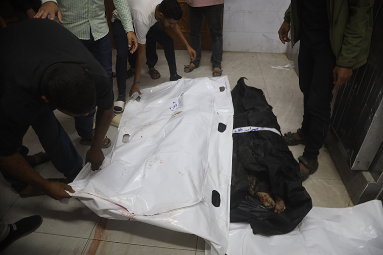 İşgalcilerin ateşkesi ihlal ederek Gazze’ye düzenlediği saldırılarda 11 Filistinli şehit oldu