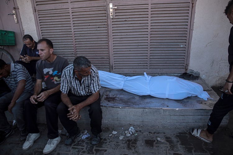 İsrail'in Gazze Şeridi'ndeki Son Saldırılarında 10 Filistinli Hayatını Kaybetti 4