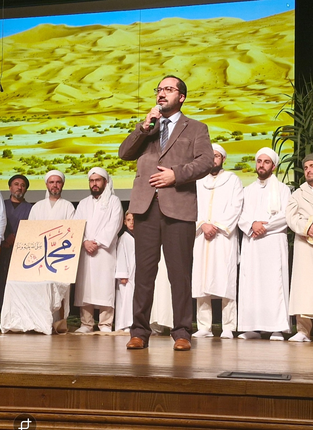 İzmit Diyanet Gençlik, tiyatroyla izleyiciyle buluştu