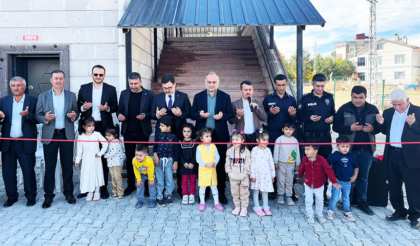 Tufanbeyli Fatih Sultan Mehmet Camii ve 4-6 Yaş Kur’an Kursu açıldı