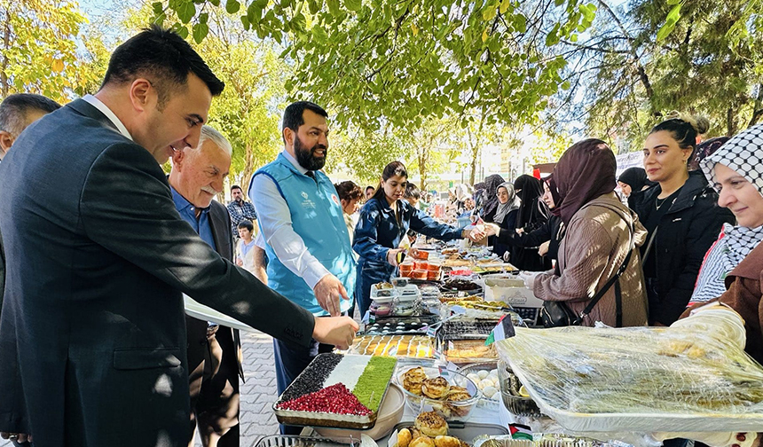 Gazze’ye yardımlar sürüyor