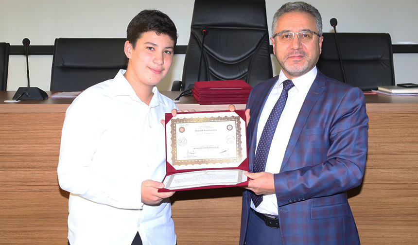 Merkezefendi’de hafızlar belge aldı