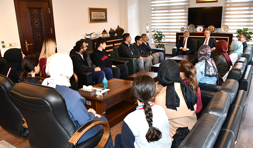 E S K İ Ş E H İ R G A Z Z E 22