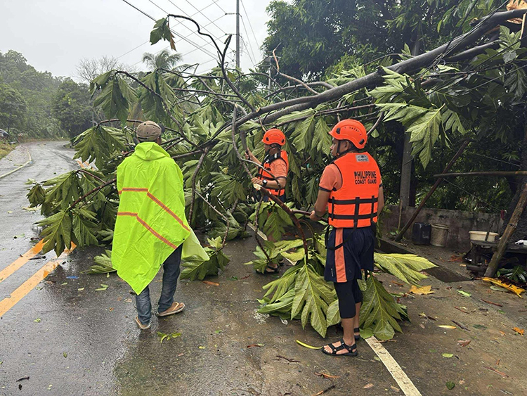 Filipinler’de Kalmaegi Tayfunu’nda ölenlerin sayısı 66’ya yükseldi