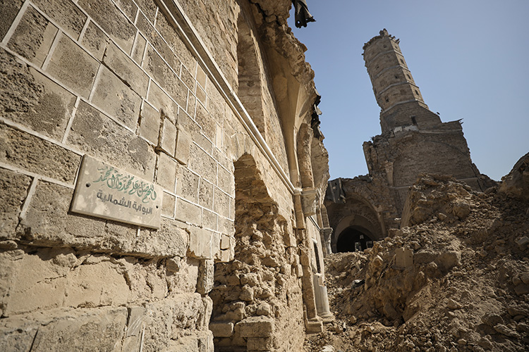 İşgalci Saldırıları, Gazze'de Yaklaşık 1400 Yıllık Büyük Ömeri Camiini 'Yıkıntıya' Çevirdi (2)
